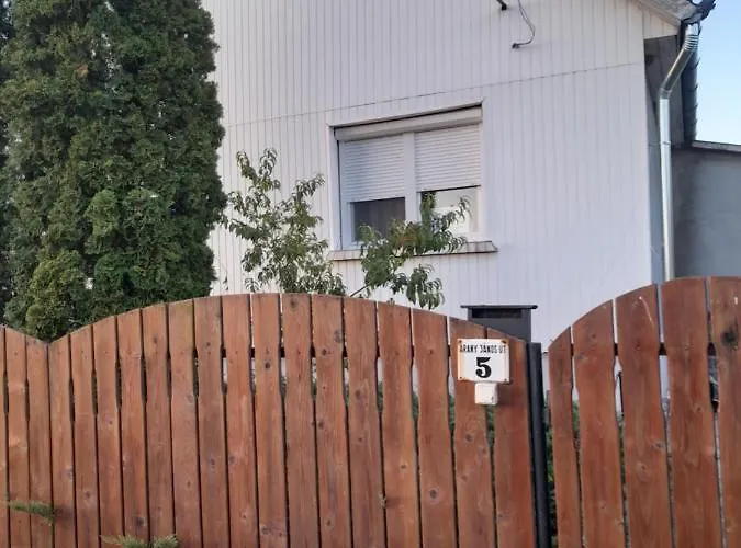 Edit Vendeghaz Szabolcsveresmart